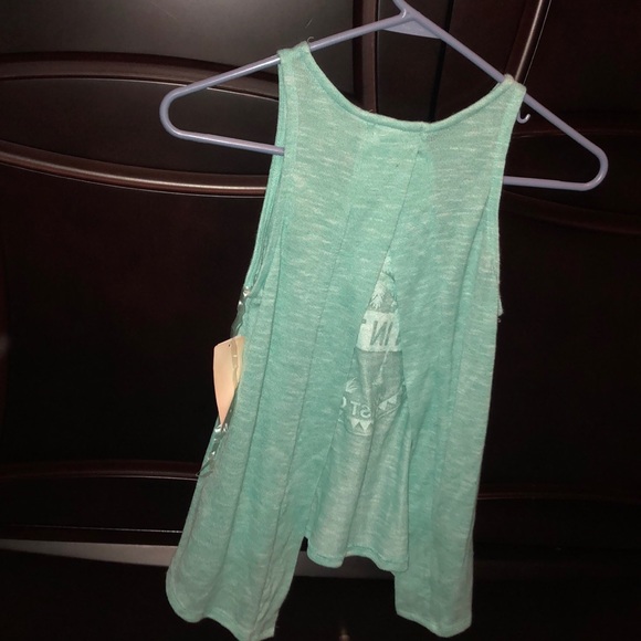 Shirt - Picture 2 of 3